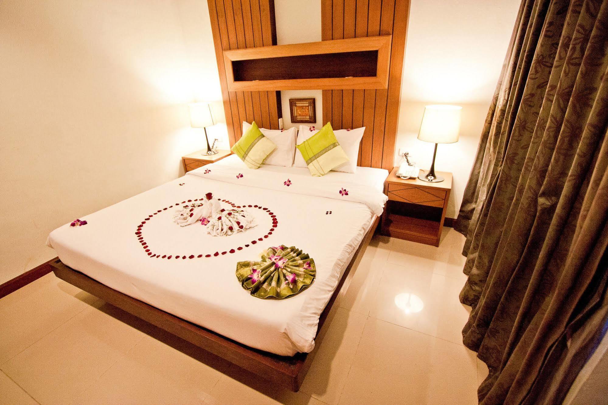 The Chambre Patong Exterior photo